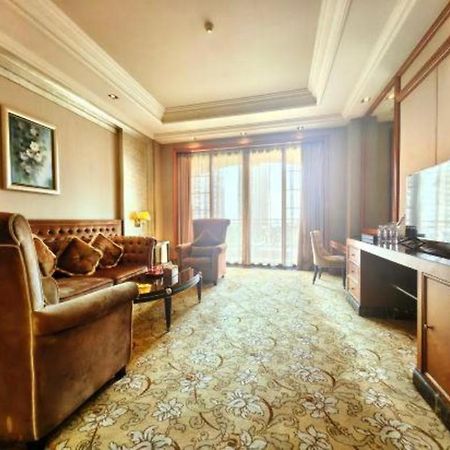 Chateau Starriver Guangzhou Peninsula Exterior foto