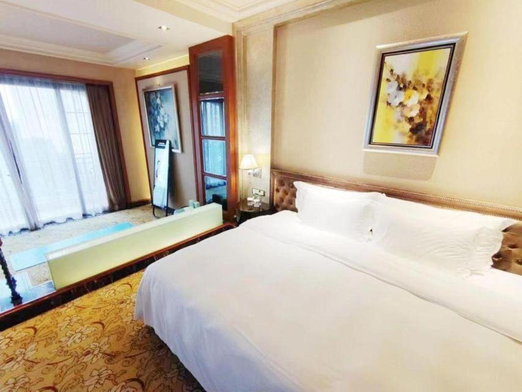 Chateau Starriver Guangzhou Peninsula Exterior foto