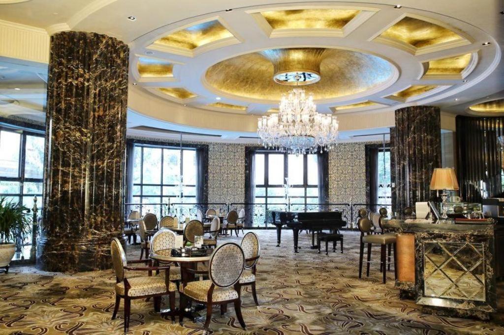 Chateau Starriver Guangzhou Peninsula Exterior foto
